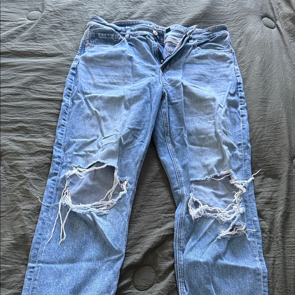American Eagle Distressed Blue Jeans